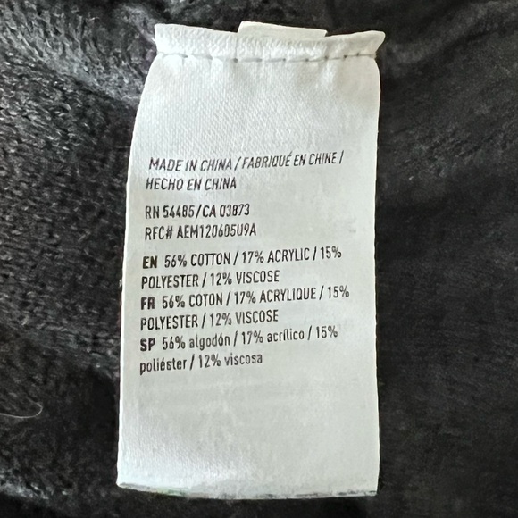 AEO Gray Crew Neck Sweater - Picture 4 of 4